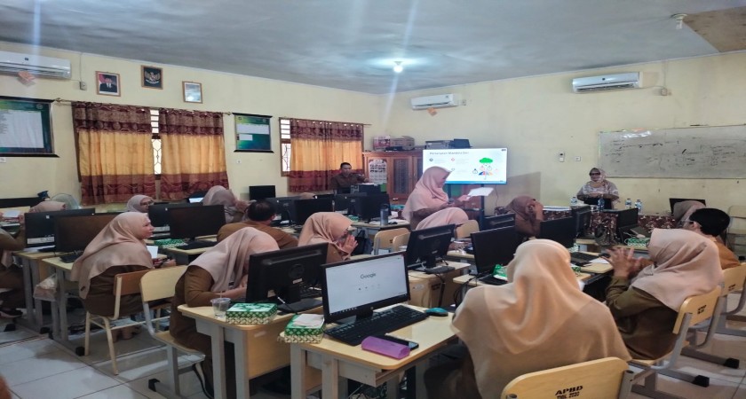 KEGIATAN IN HOUSE TRAINING (IHT)    “PROSES PEMBELAJARAN GURU DI SEKOLAH (UNTUK SMK PK BARU)” DI SMK NEGERI 2 LIMBOTO TAHUN 2024